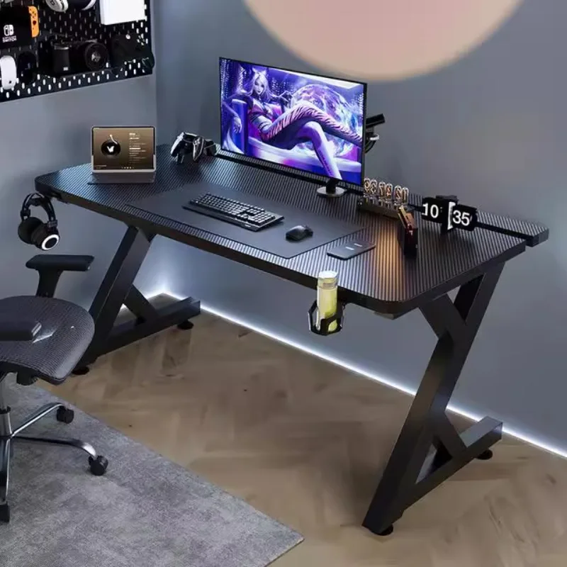Q ミニマリスト ブラック コンピューター デスク デザイン - Desk Setup Art のレビューと価格