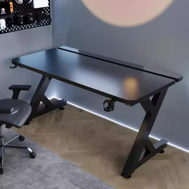 Q ミニマリスト ブラック コンピューター デスク デザイン - Desk Setup Art のレビューと価格