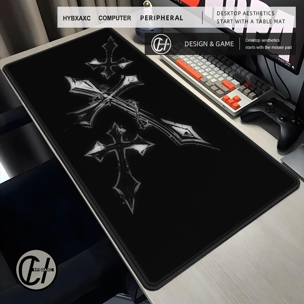 ダークゴシッククロスウィング柄大型デスクマット、滑り止めゴム - Desk Setup Dark のレビューと価格