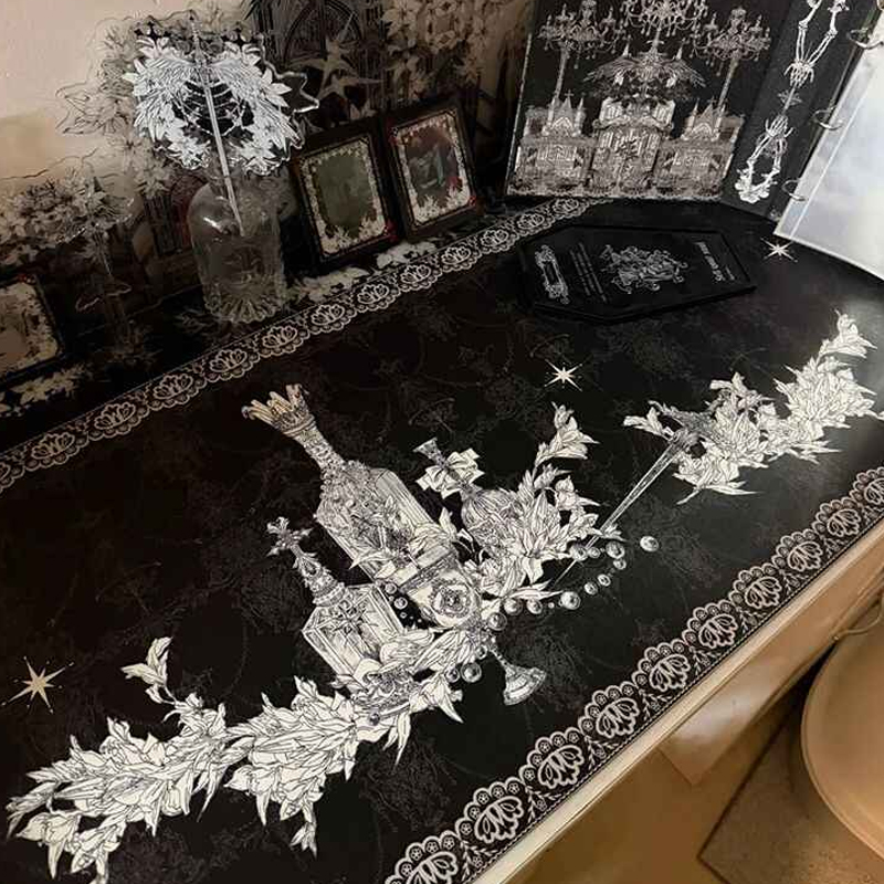 Divine Realm ゴシック建築マウスパッド特大ダーク - Desk Setup Dark のレビューと価格
